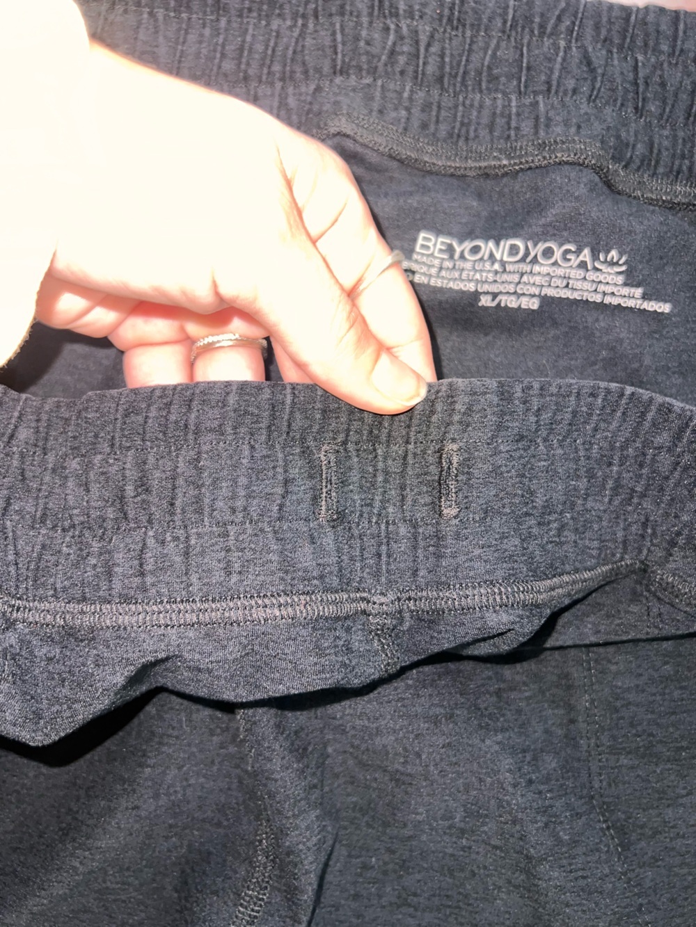 Beyond Yoga Black High-Rise Jogger Pants - Picture 4 of 5